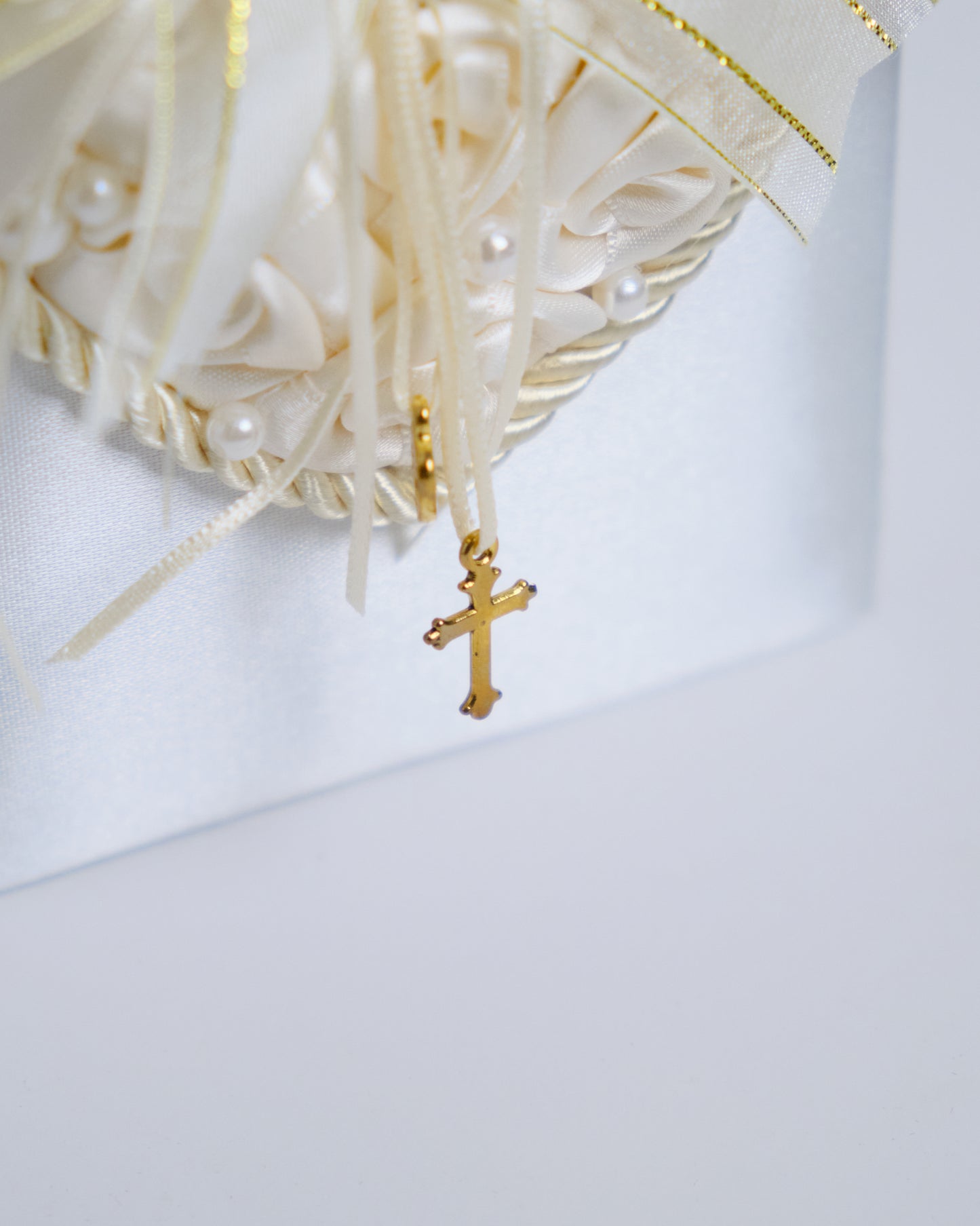 Bible W/ Heart Ecru (Wedding Bible)