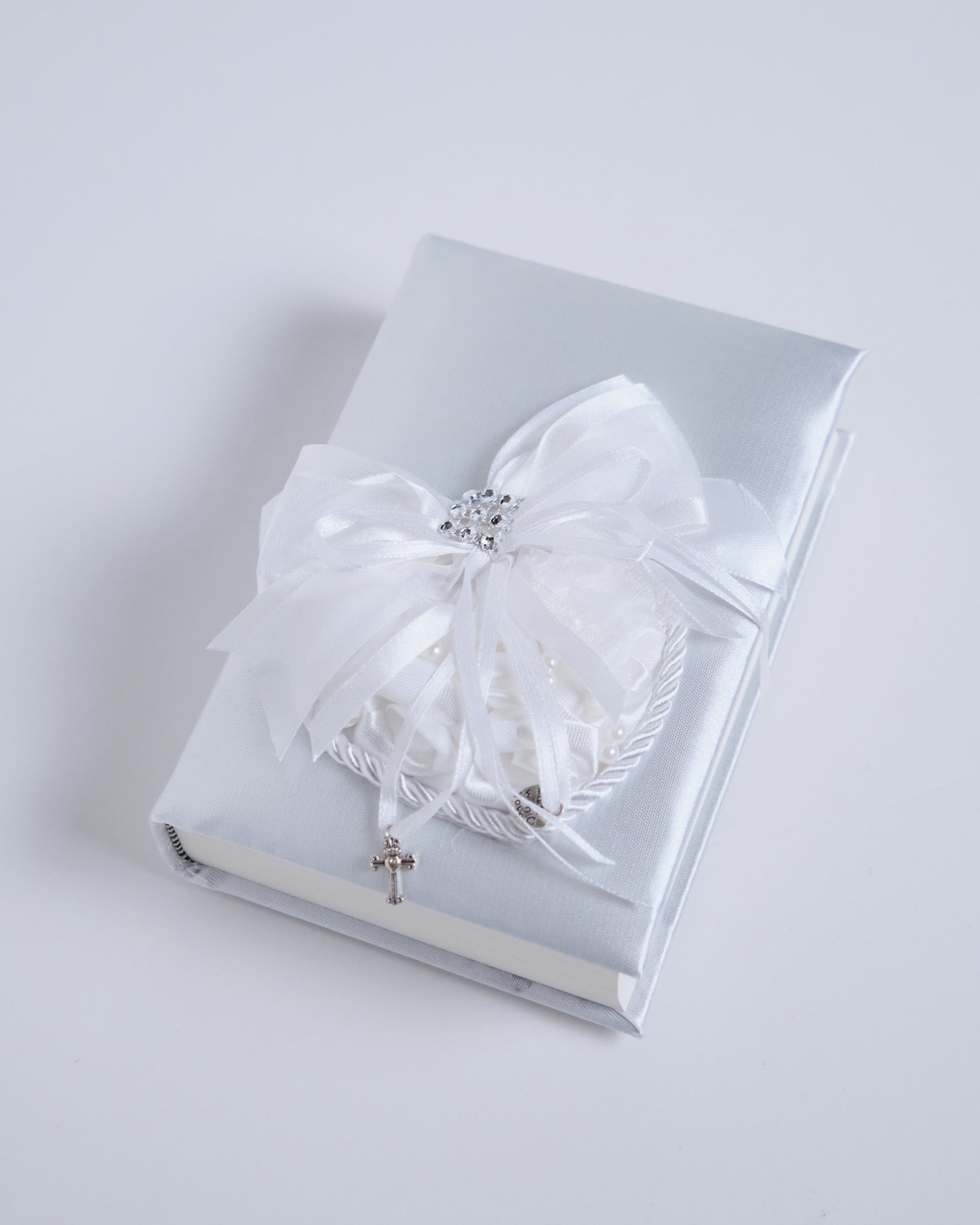 Bible W/Heart White (Wedding Bible)