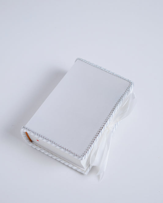 Bible Minimalist White W/Ribbon (Wedding Bible)