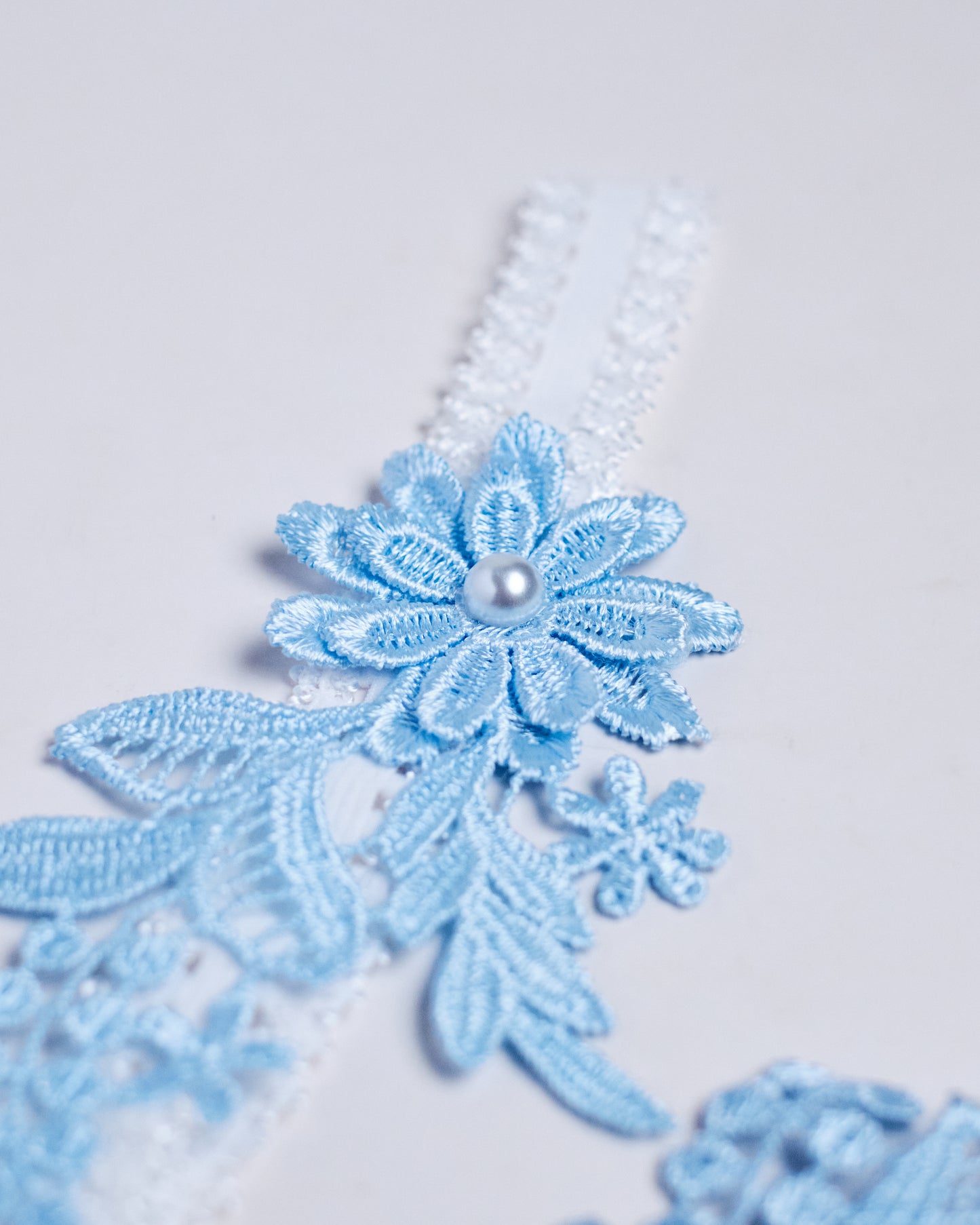 Blue Floral Lace Garter