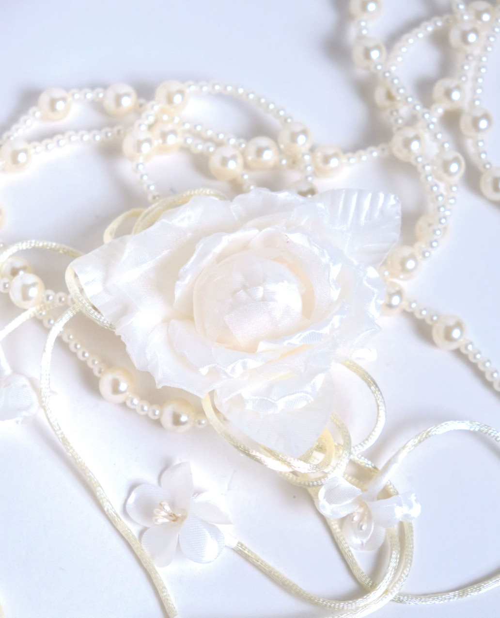 Cord Pearl Big Rose (Ecru)
