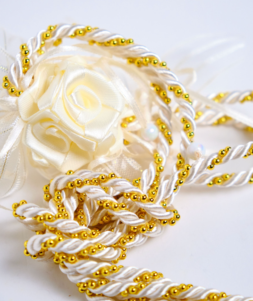 Cord Rosette (Ecru/Gold)