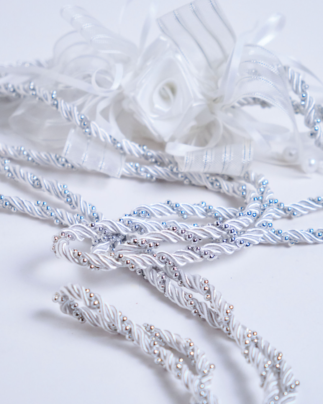 Cord Rosette (White/Silver)