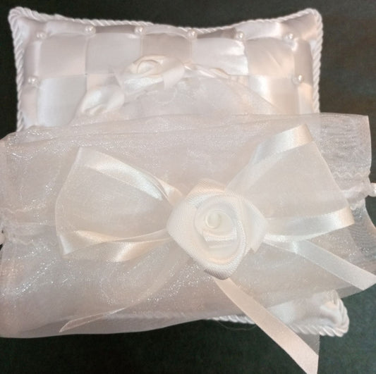Wedding Pillow Set Design Rosette White