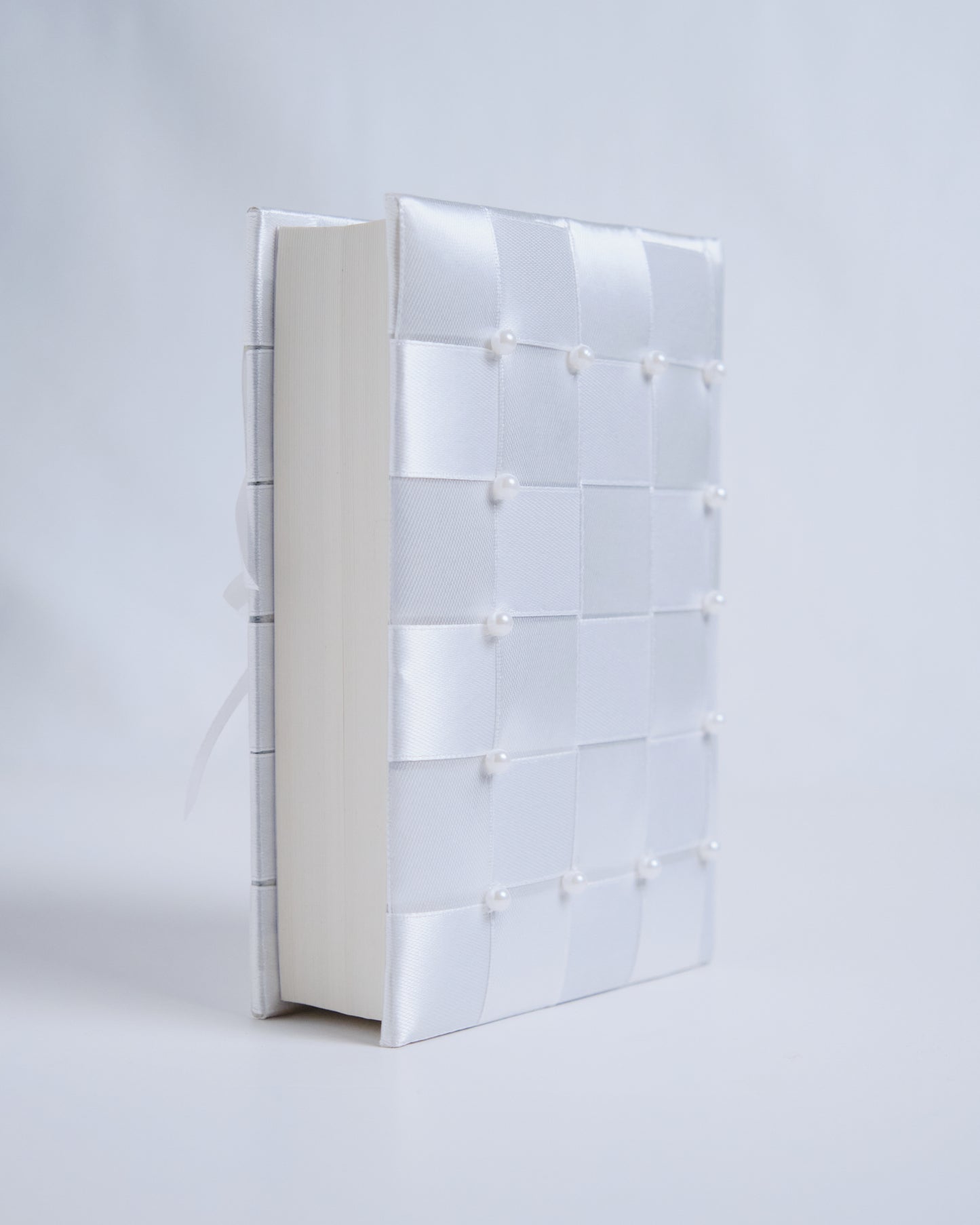 Bible Rosette White (Wedding Bible)