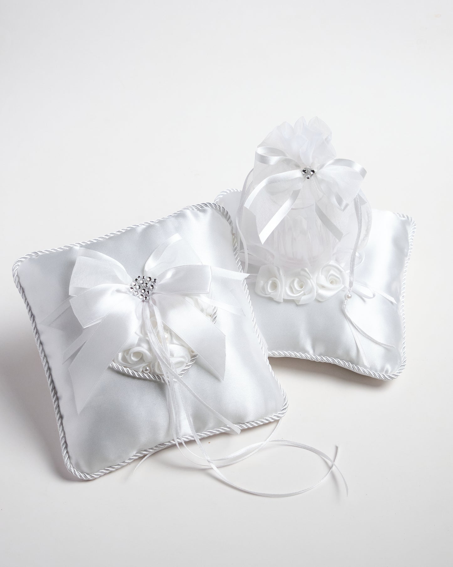 Wedding Pillow Set Design Rosette Heart (White)