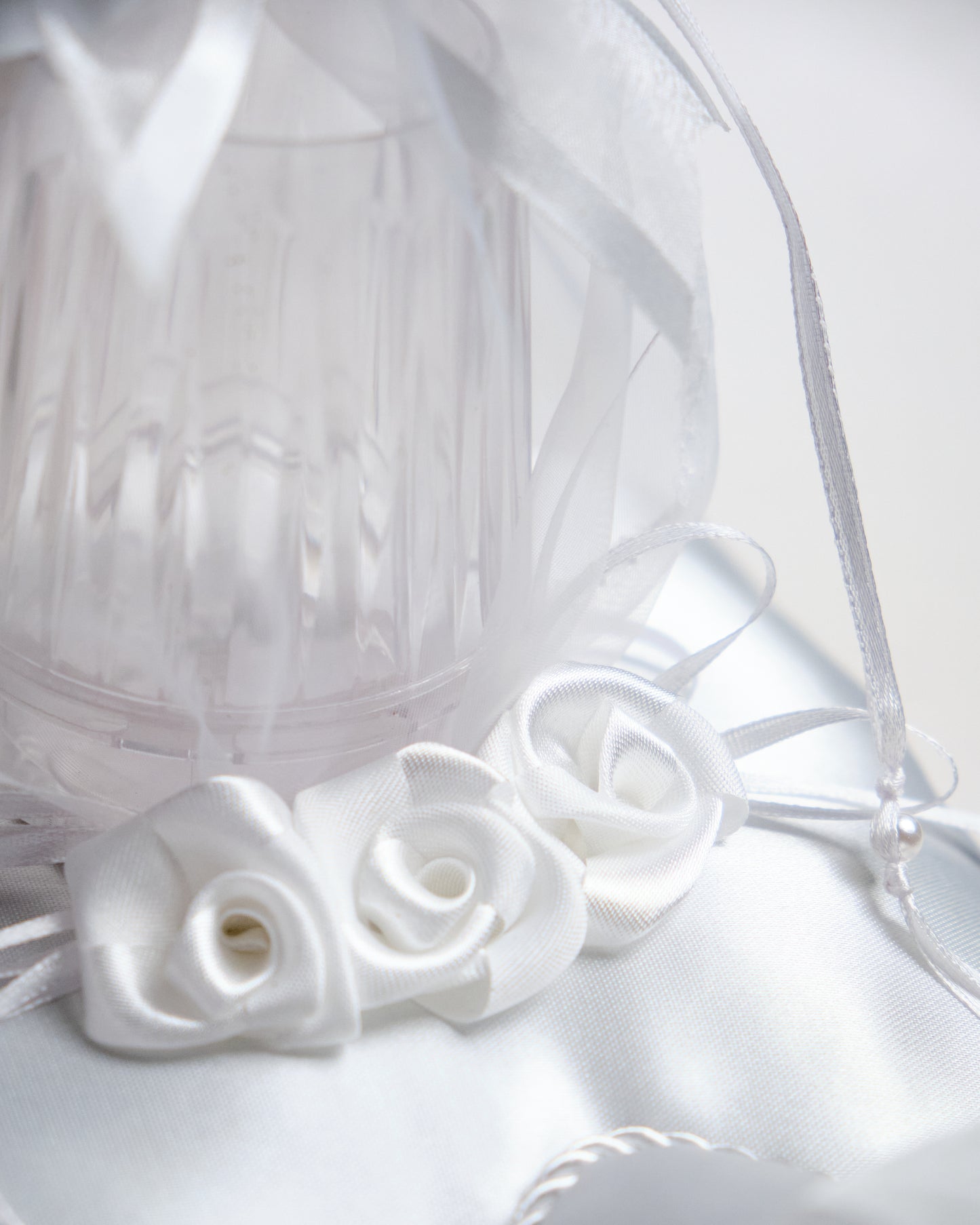 Wedding Pillow Set Design Rosette Heart (White)