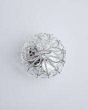 Load image into Gallery viewer, Arrhae Round Silver
